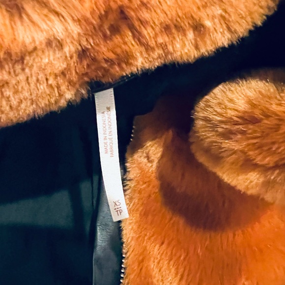 FREE PEOPLE Soft Faux Furry Bomber Jacket - Picture 11 of 12